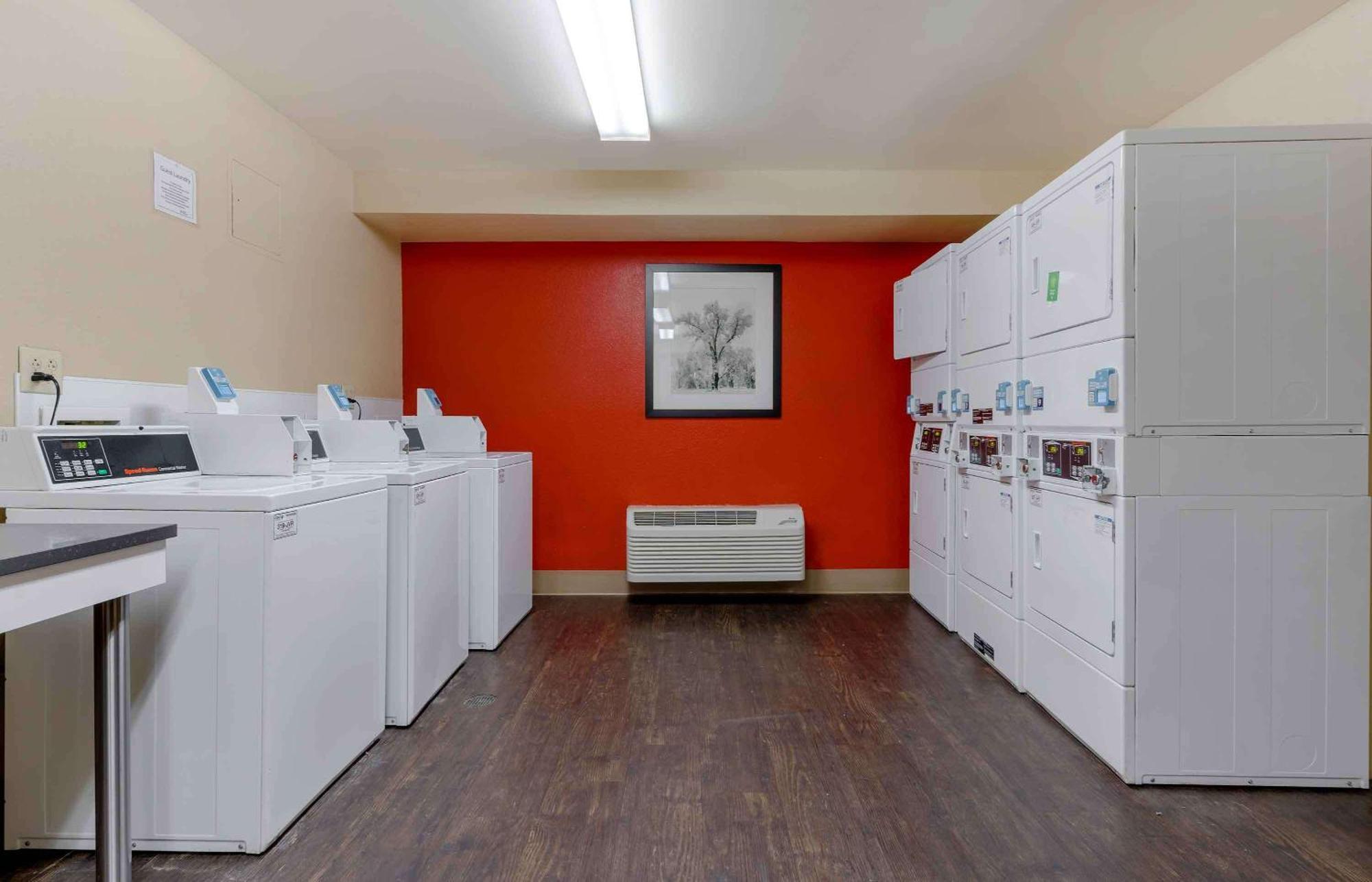 Extended Stay America Suites - Pittsburgh - Airport Imperial Екстериор снимка